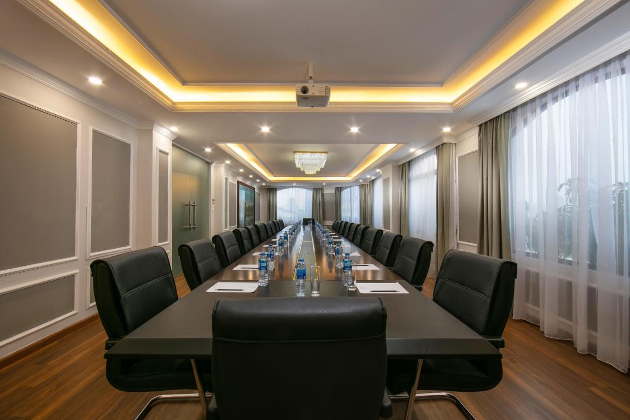 Halais Hotel Hanoi Bagian luar foto