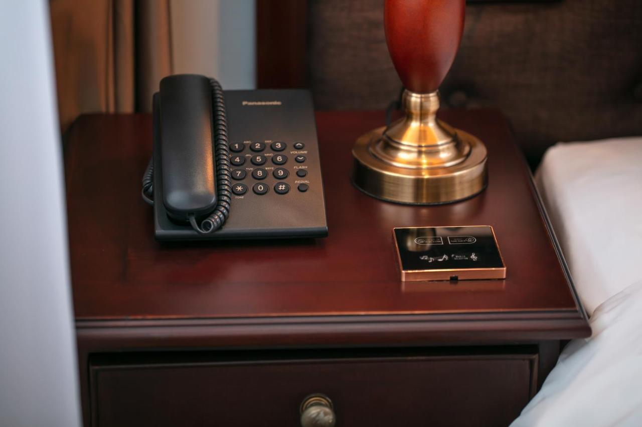 Halais Hotel Hanoi Bagian luar foto