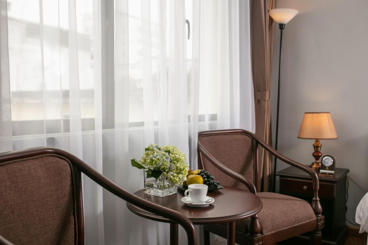 Halais Hotel Hanoi Bagian luar foto